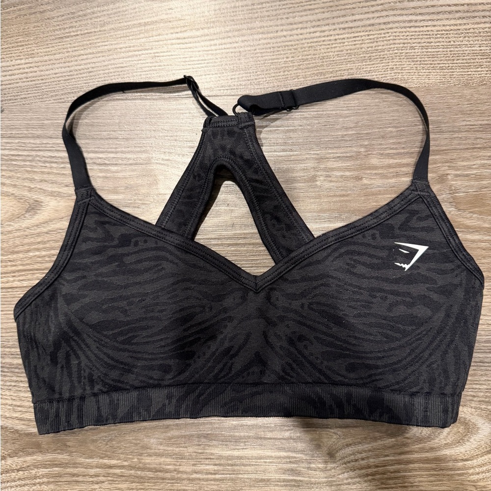 Gymshark Adapt Animal Seamless Sports Bra size Medium in Black